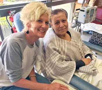 Nonprofit Gives Ponchos to Cancer Patients
